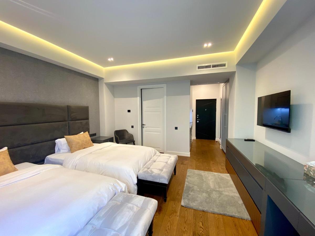 Heart Of Yerevan - City Center Luxury Apartments Exterior photo